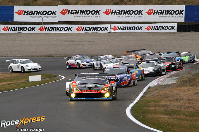 Start Super Car Challenge race 2 Zandvoort
